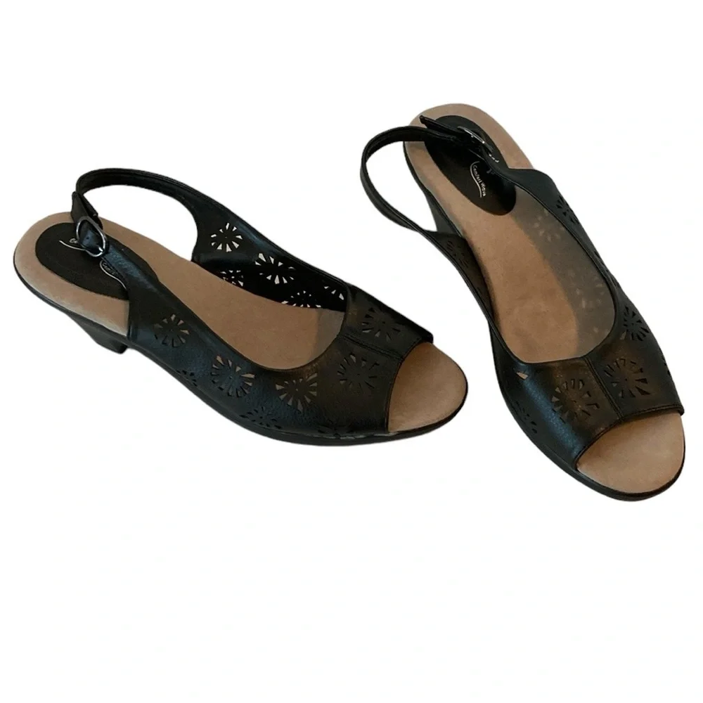 Easy Street NWT perforated wedge sandals, Black, size 11